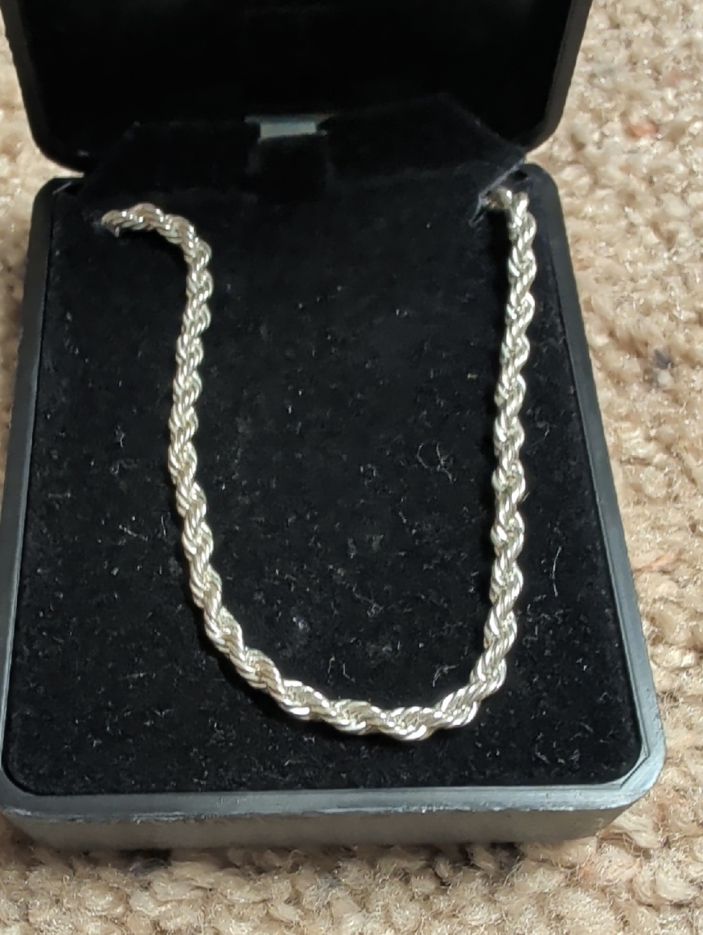 20 Inch Silver twisted Rope Chain - Picture 2 of 8